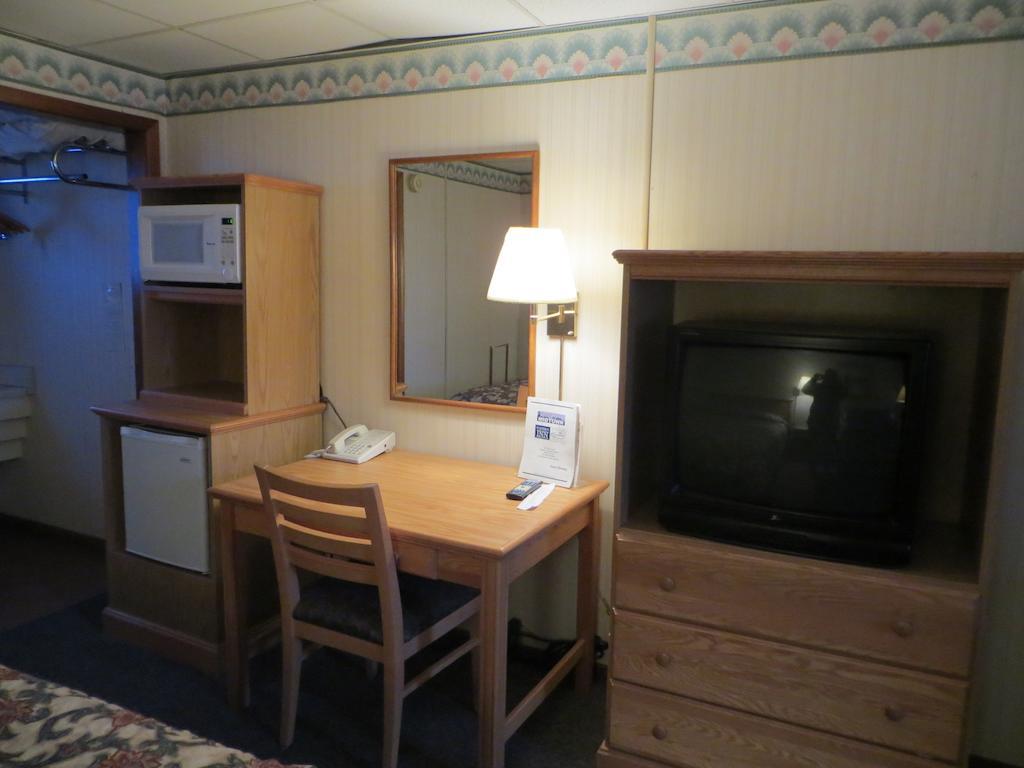 Midtown Western Inn - Kearney Bilik gambar